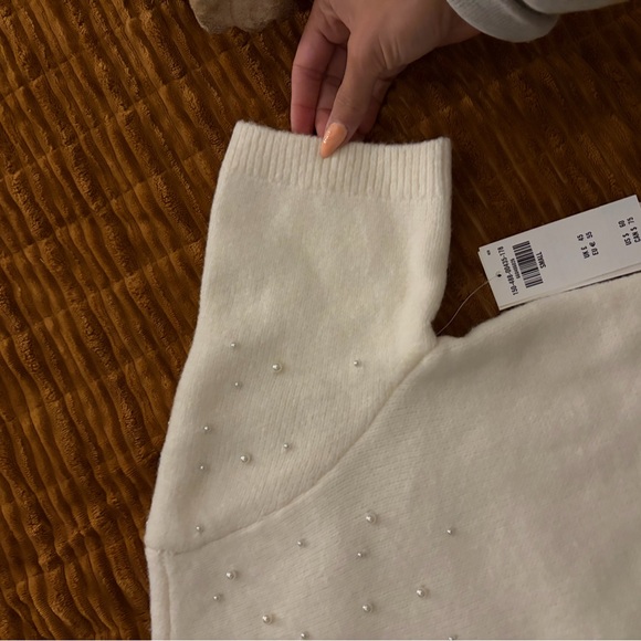 NWT Abercrombie Pearl Embellished Mockneck Sweater Tee - Picture 5 of 10